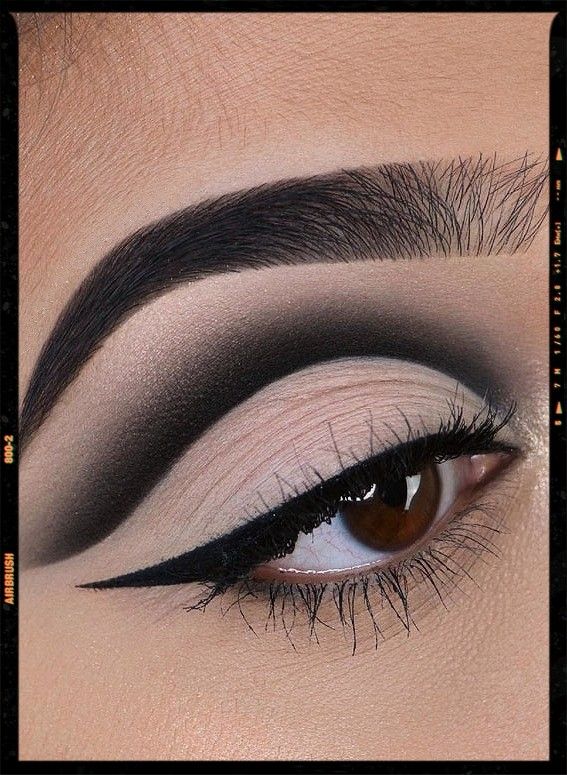 Cut Crease
